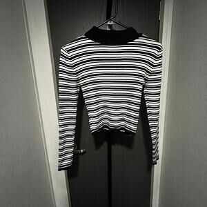 Stripped Turtle Neck
